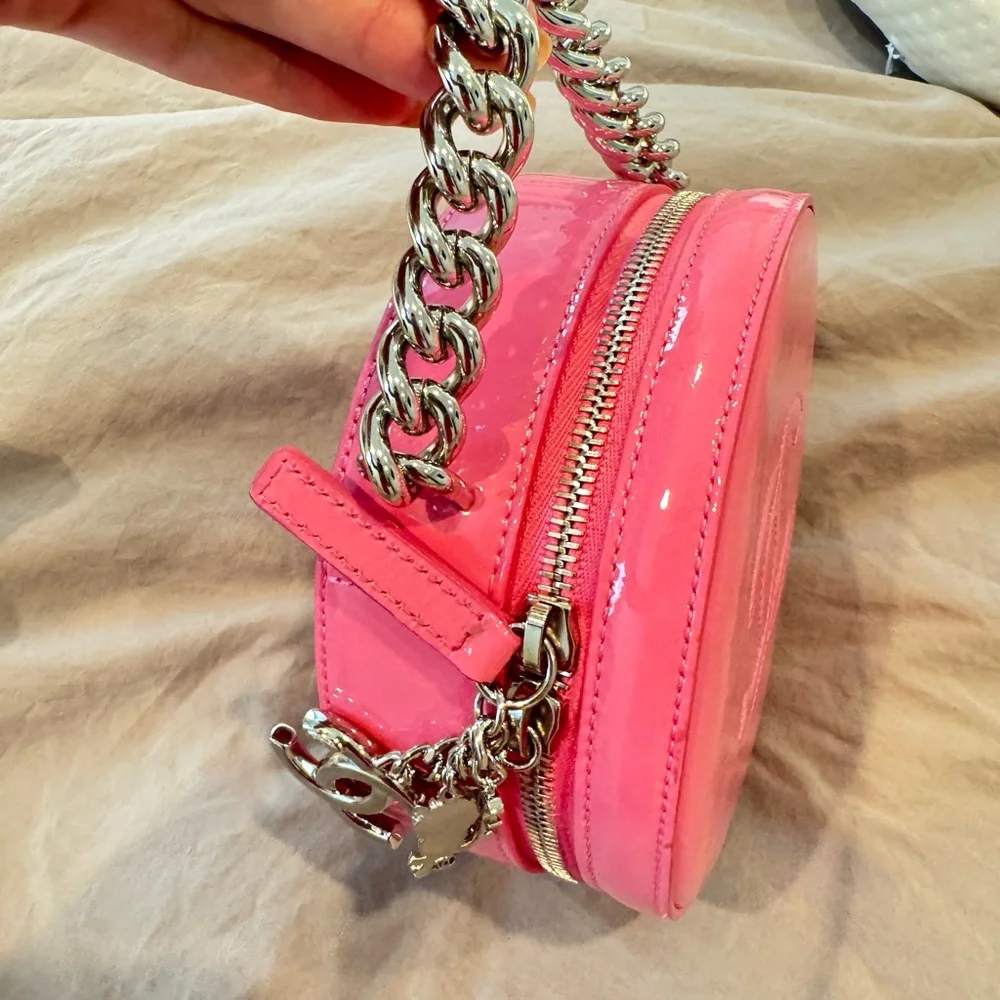 Authentic Chanel round a world bag in great condition - Picture 2 of 16